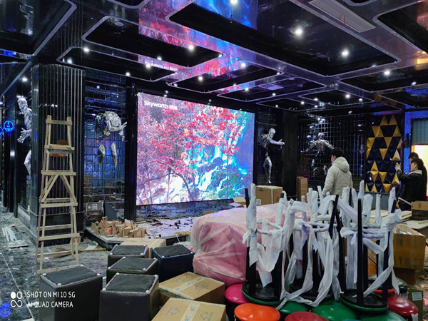 云龙室内P2.5全彩显示屏